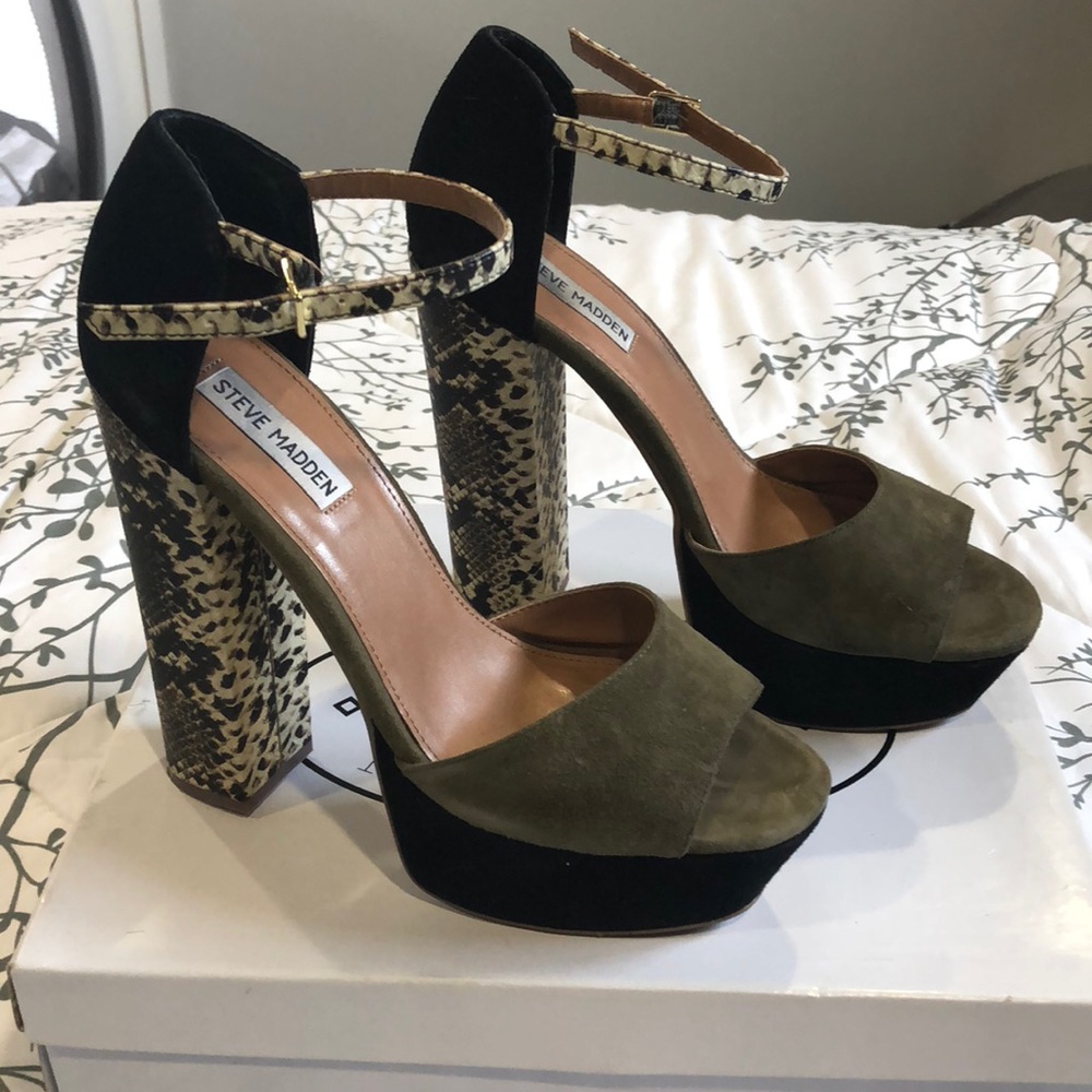 Very sexy platform heels